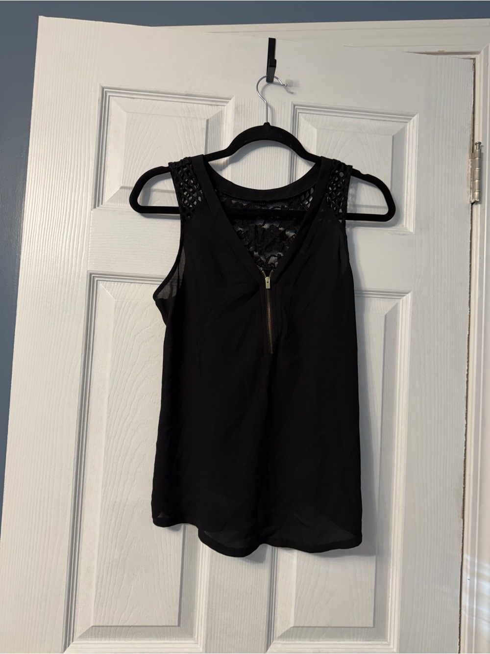 Express black sleeveless tank blouse size xs